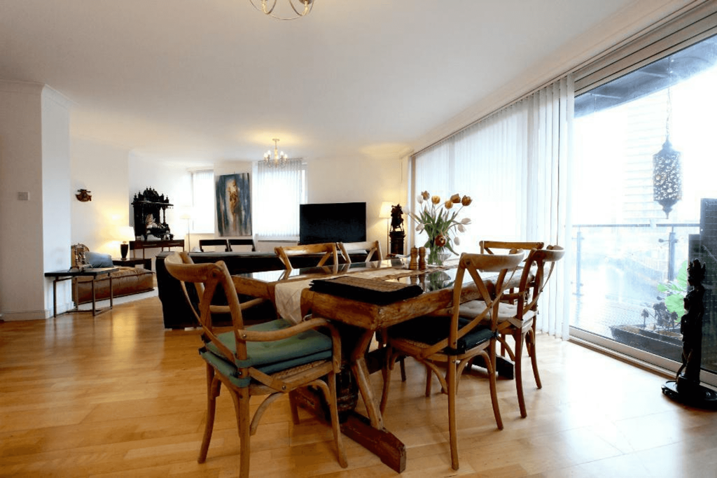 2 bedroom apartment for rent in Boardwalk Place, London, E14