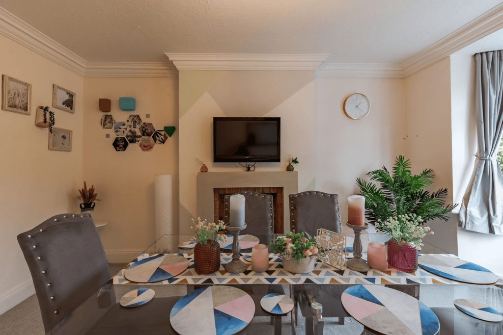 Additional property image - Northfield, Birmingham, B31