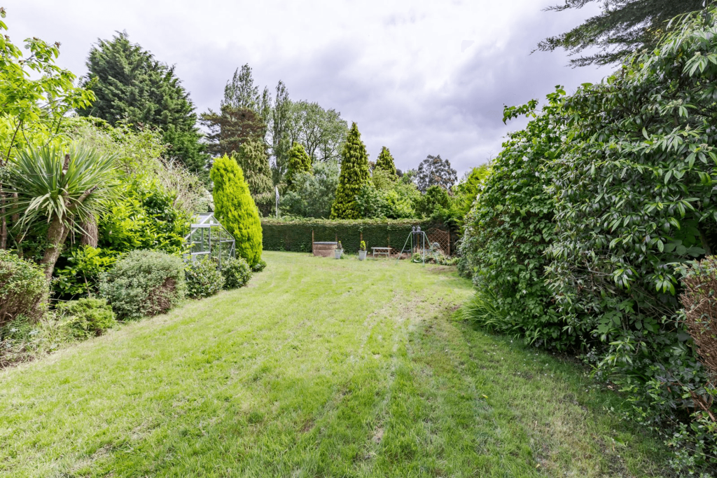 Additional property image - Northfield, Birmingham, B31