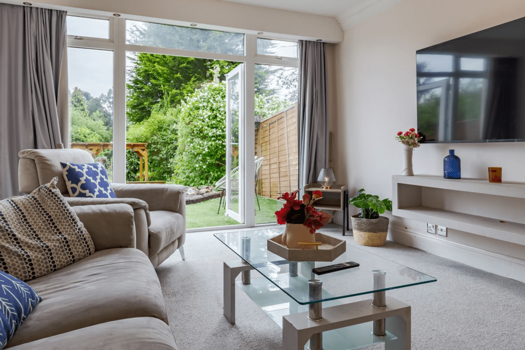 Additional property image - Northfield, Birmingham, B31