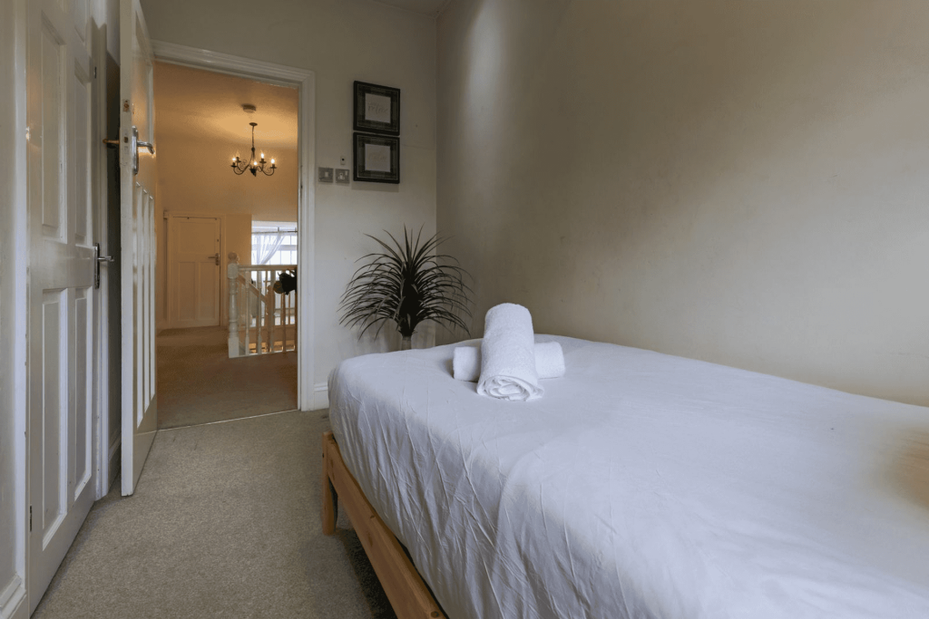 Additional property image - Northfield, Birmingham, B31