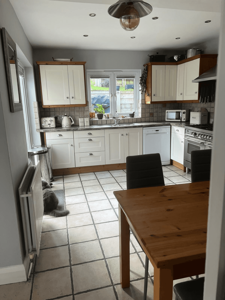 Additional property image - Hillbury Road, Warlingham, CR6