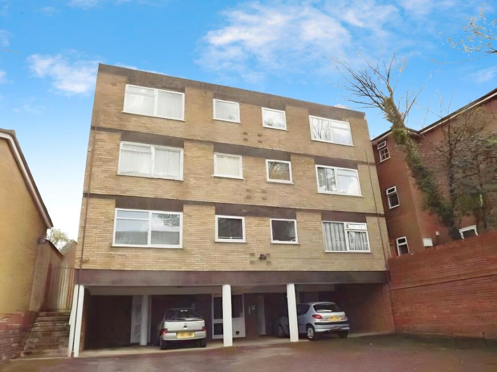 Main image of property: Gregories Close, Town Centre, Luton, LU3