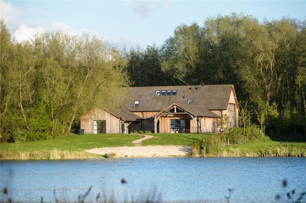6 bedroom detached house for sale in Newfound Reach, Coln Waters