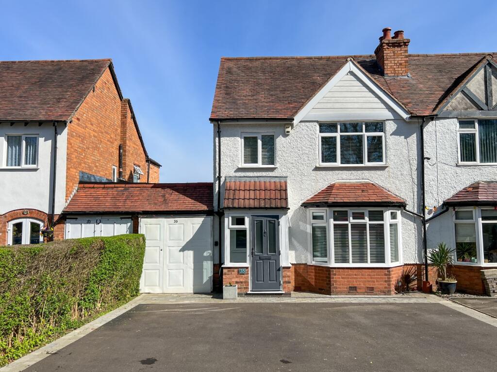 3 bedroom semidetached house for sale in Streetsbrook Road, Solihull, B90
