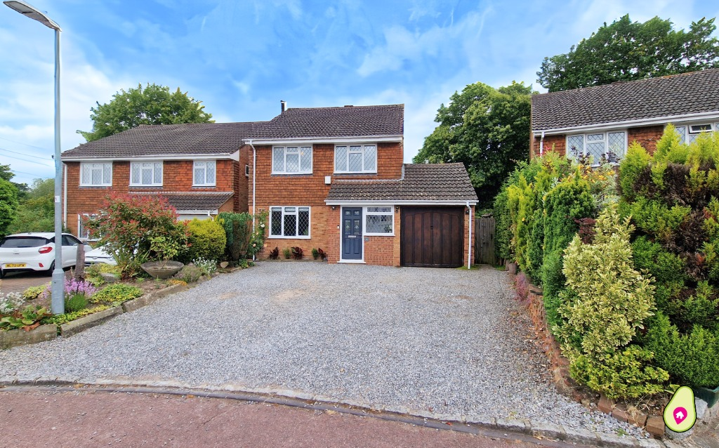 Main image of property: Darleydale Close, Owlsmoor, Sandhurst, Berkshire, GU47