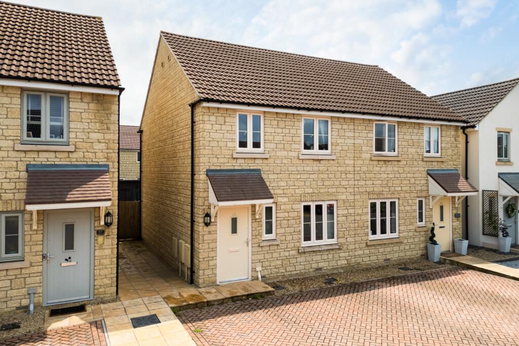 Main image of property: Robinscroft, Swindon, SN25