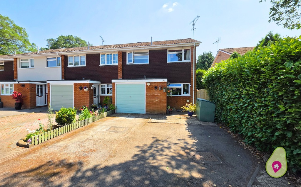 Main image of property: Mornington Avenue, Finchampstead, Wokingham, RG40