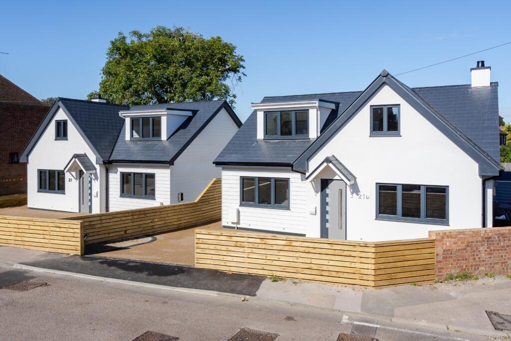 Main image of property: Pinnocks Lane, Baldock, Hertfordshire, SG7 6DF