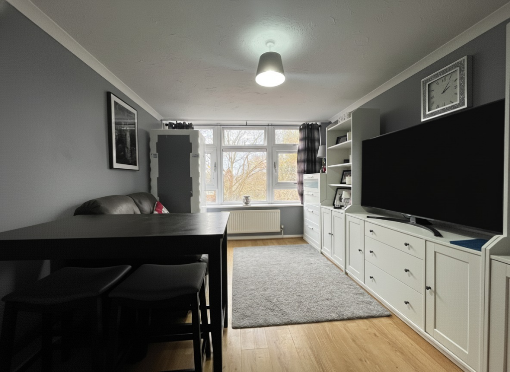 Main image of property: Tudor House, South Lynn Crescent, Bracknell, Berkshire, RG12 7LN