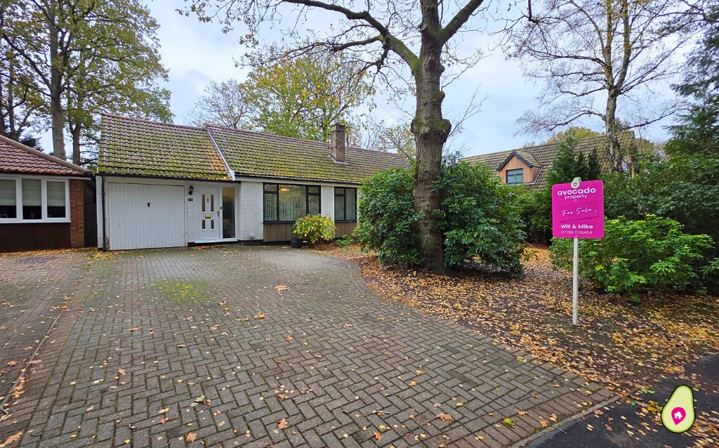 Main image of property: Parkway, Crowthorne, Berkshire, RG45