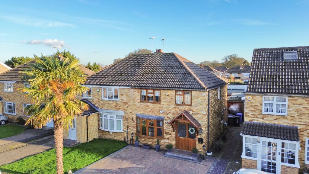 Main image of property: Mills Spur, Old Windsor