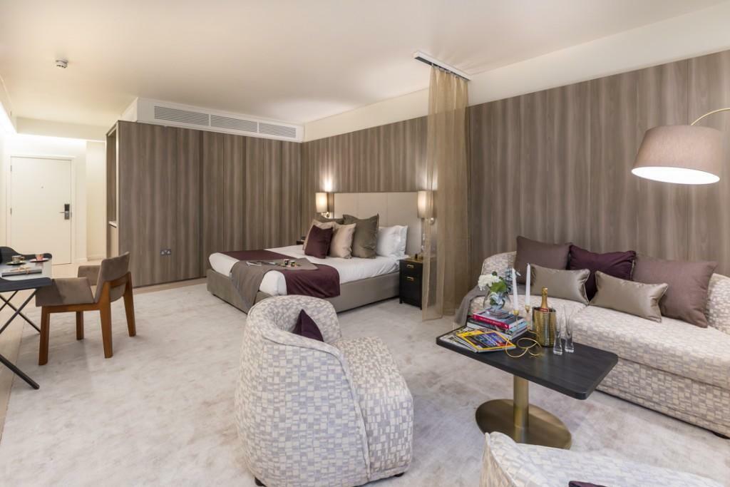 Main image of property: 120 Finchley Road, London, NW3 5JB