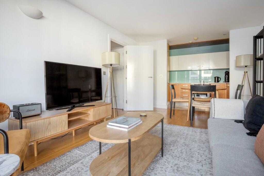 2 bedroom apartment for sale in St Williams Court, 1 Gifford Street