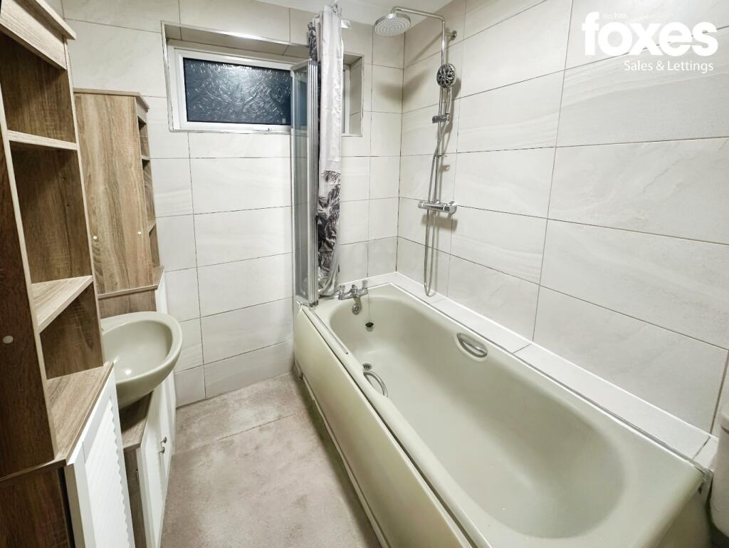 Additional property image - Wayside Road, St. Leonards, Ringwood, Dorset, BH24 2SJ