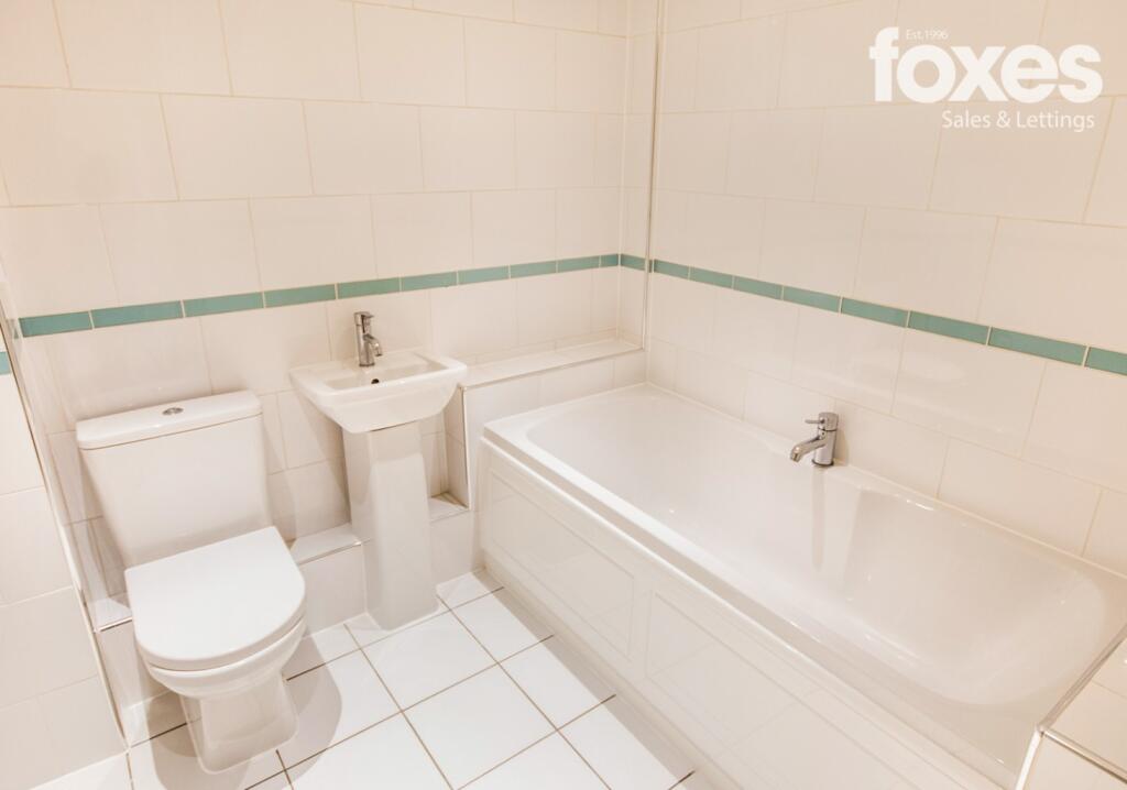 Additional property image - Pirbright House, West Cliff Gardens, Bournemouth, Dorset, BH2 5HL
