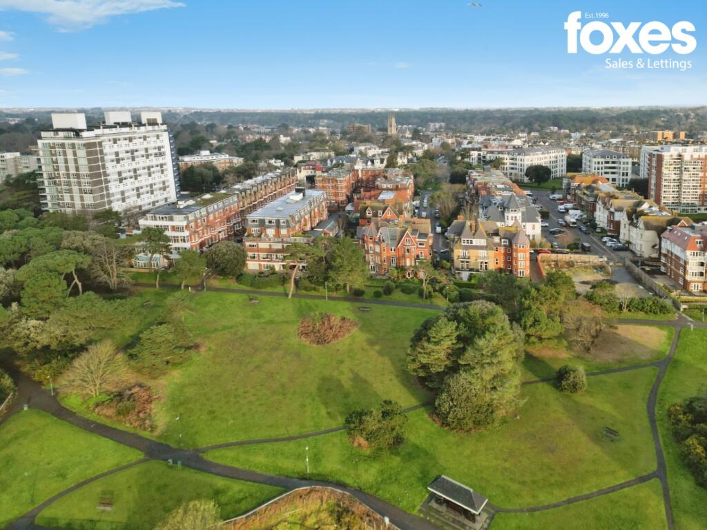Additional property image - Pirbright House, West Cliff Gardens, Bournemouth, Dorset, BH2 5HL