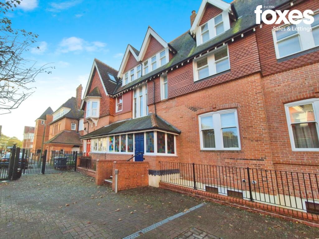 Additional property image - Pirbright House, West Cliff Gardens, Bournemouth, Dorset, BH2 5HL