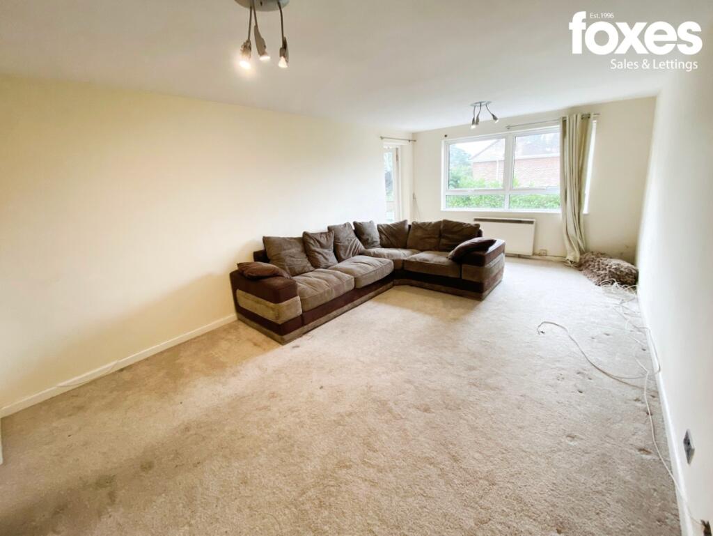 Additional property image - The Bluff, 2 Headswell Crescent, Bournemouth, Dorset, BH10 6LQ