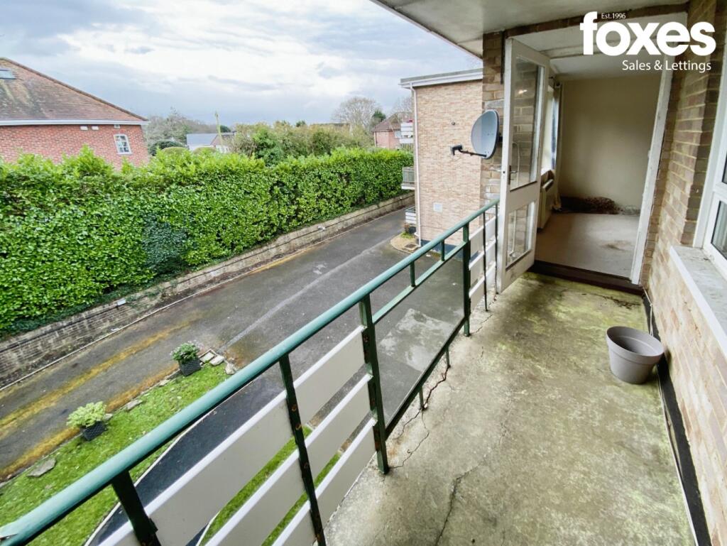 Additional property image - The Bluff, 2 Headswell Crescent, Bournemouth, Dorset, BH10 6LQ