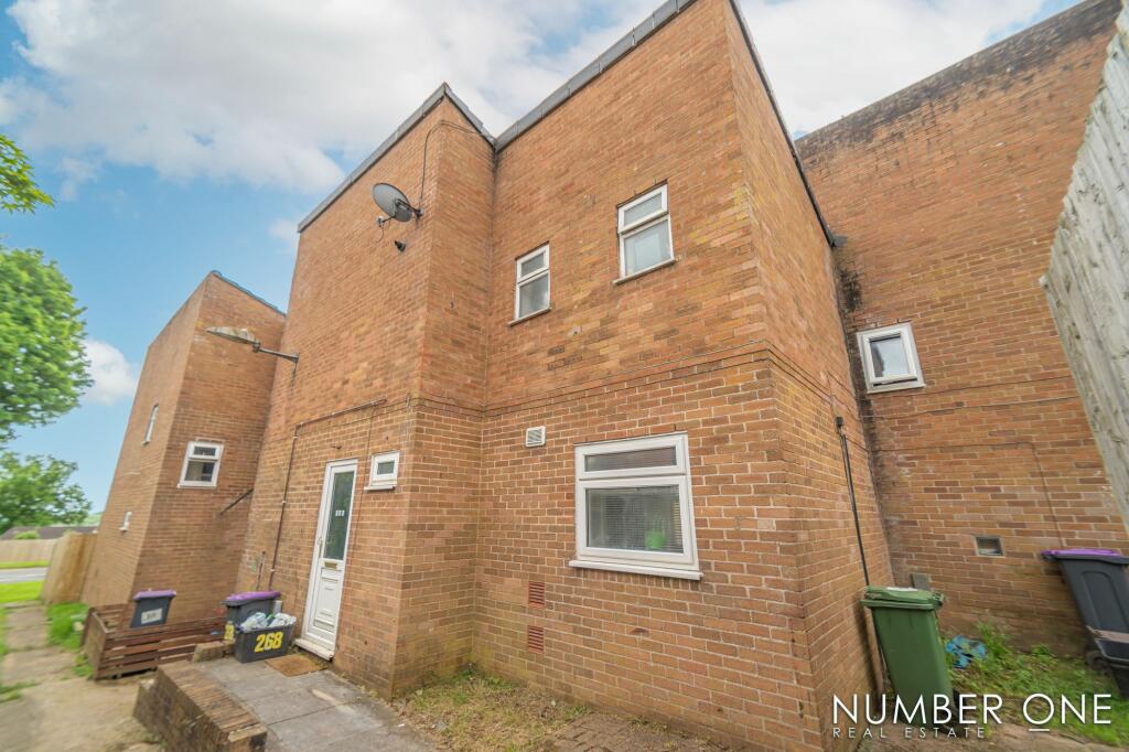 3 bedroom terraced house for sale in Pandy, Greenmeadow, NP44