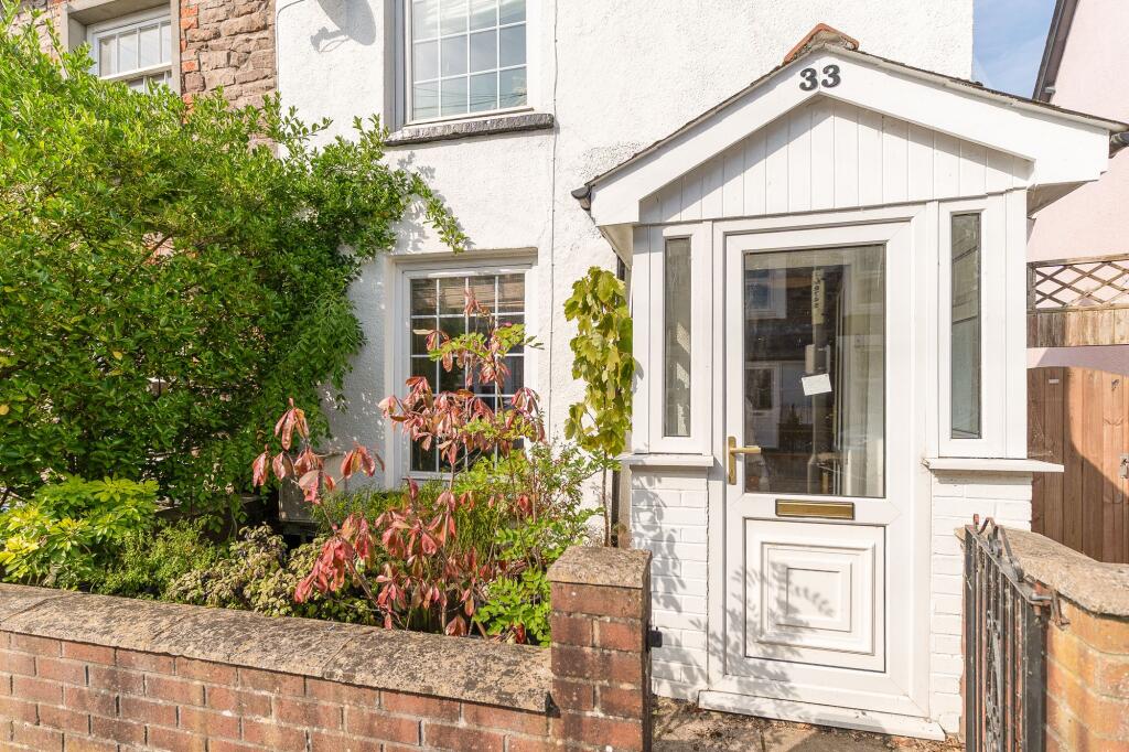 2 bedroom terraced house
