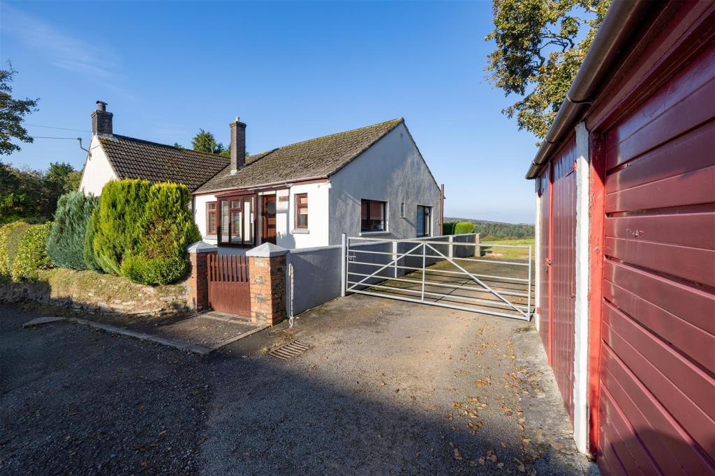 3 bedroom property for sale in East Taphouse, Liskeard, Cornwall, PL14