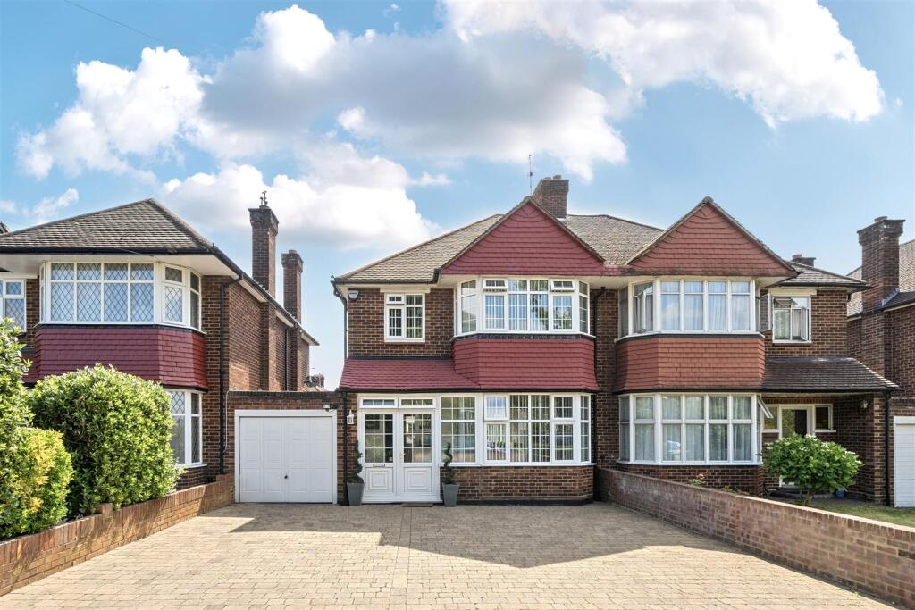 Main image of property: Salmon Street, London