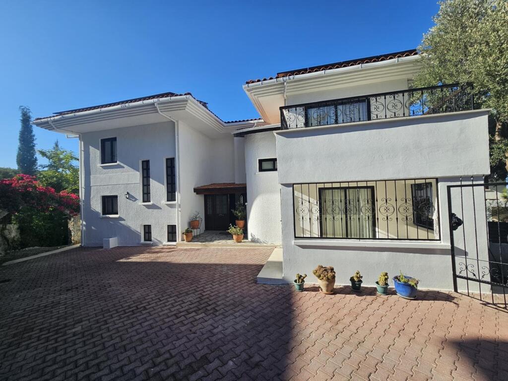 Main image of property: Kyrenia/Girne, Karmi