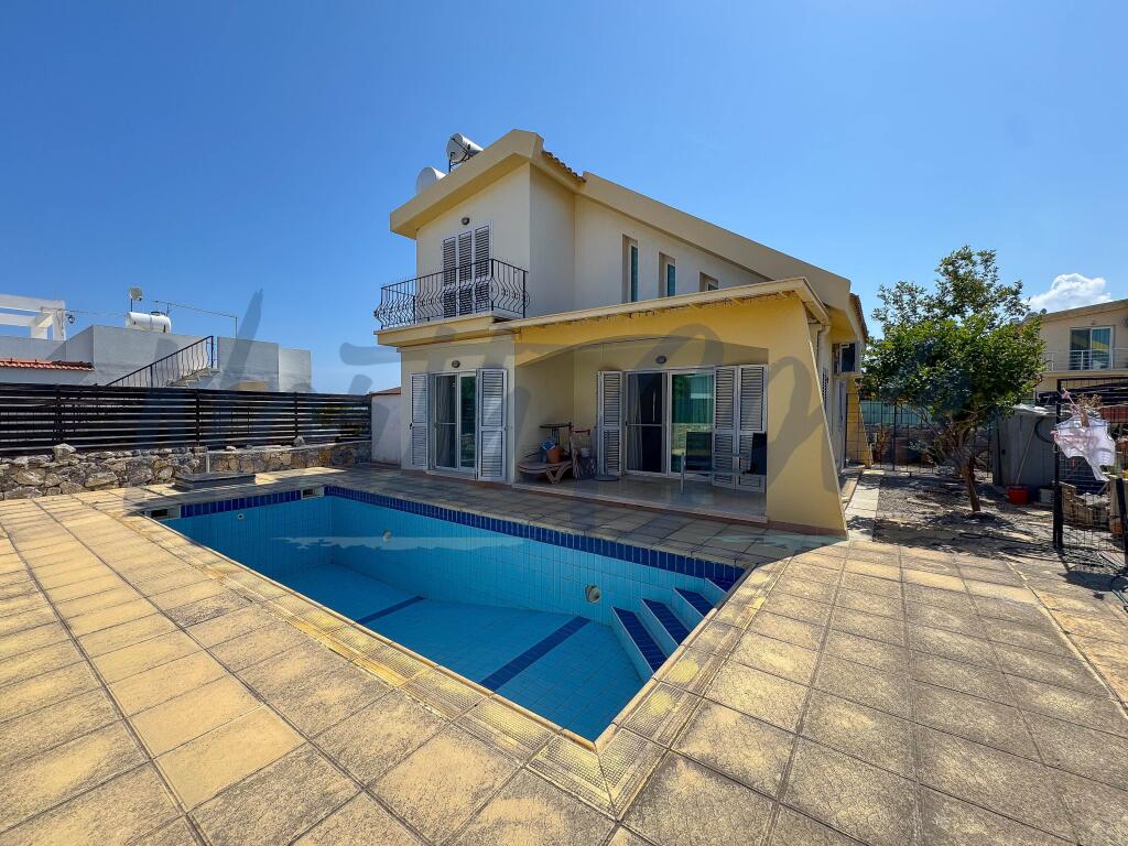 Main image of property: Kyrenia/Girne, Karsiyaka