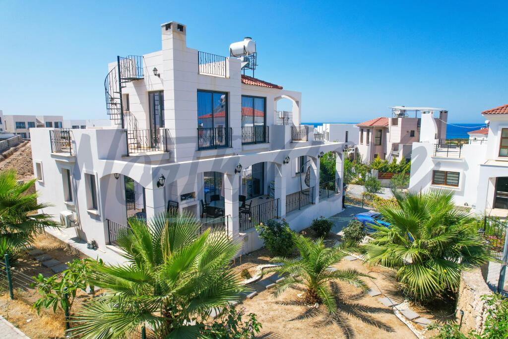 Main image of property: Kyrenia/Girne, Karsiyaka