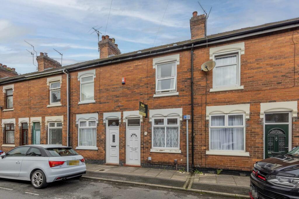 2 bedroom terraced house for sale in Coronation Road, Hartshill Road, ST4