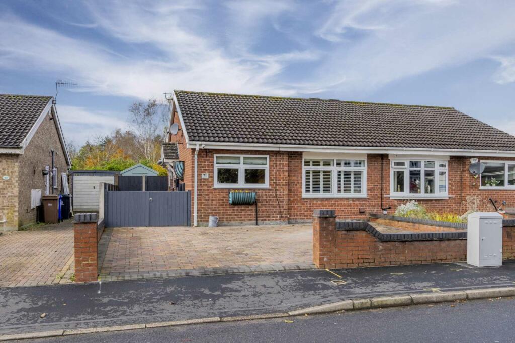 2 bedroom semidetached house for sale in Defoe Drive, Parkhall, ST3