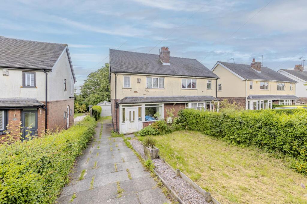 2 bedroom semidetached house for sale in Ostlers Lane, Cheddleton