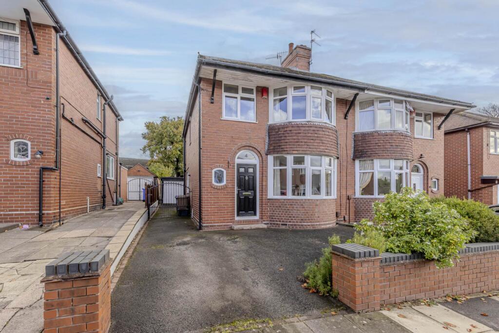 Main image of property: Parkwood Avenue, Stoke On Trent