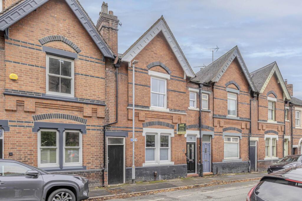 Main image of property: Victoria Road, Newcastle Under Lyme, ST5 1BG