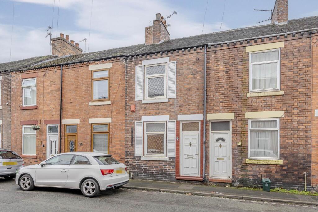 Main image of property: Stubbs Gate, Newcastle Under Lyme, ST5 1LU