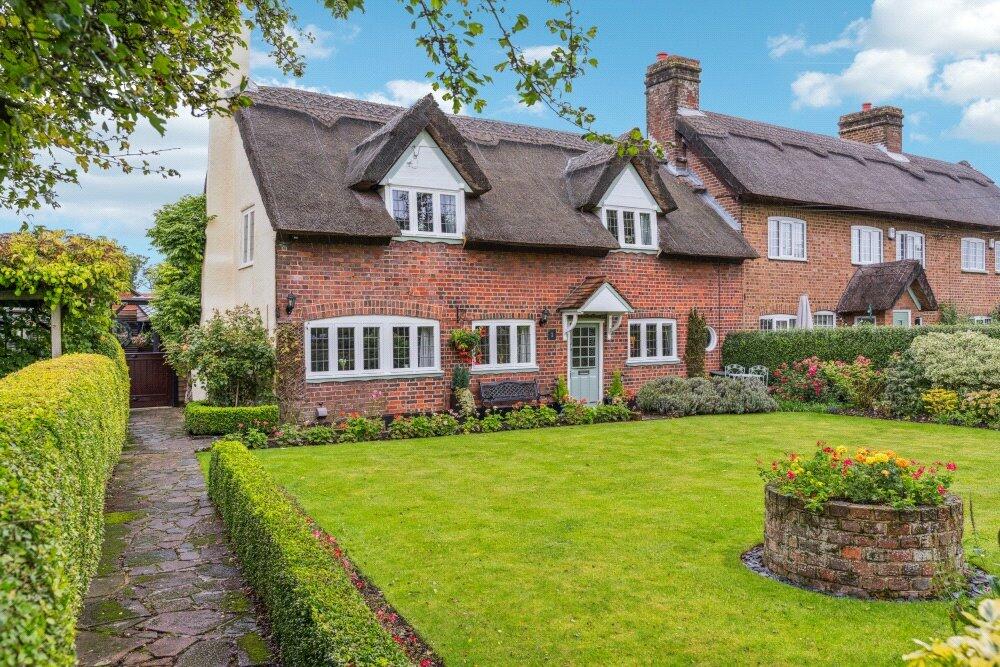 Additional property image - Thatched Cottage, Hatching Green, Harpenden, AL5