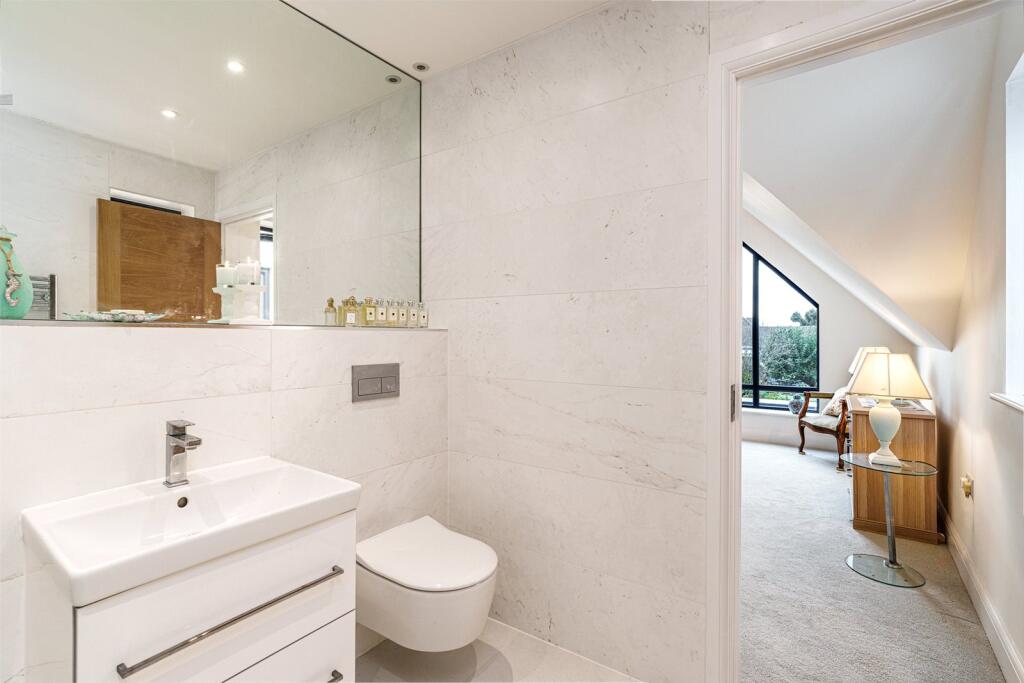 Additional property image - Pebble Lane, Ferring, West Sussex, BN12