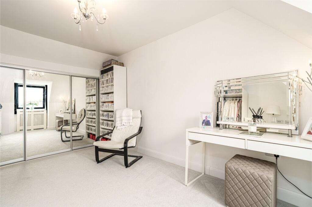 Additional property image - Pebble Lane, Ferring, West Sussex, BN12