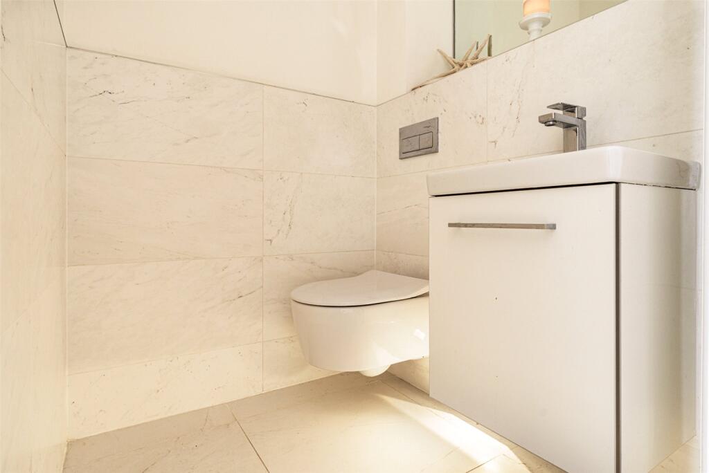 Additional property image - Pebble Lane, Ferring, West Sussex, BN12