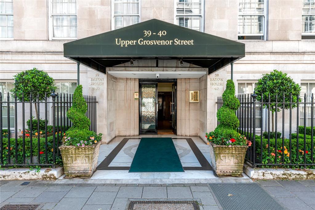 2 bedroom apartment for sale in Upper Grosvenor Street, Mayfair, London