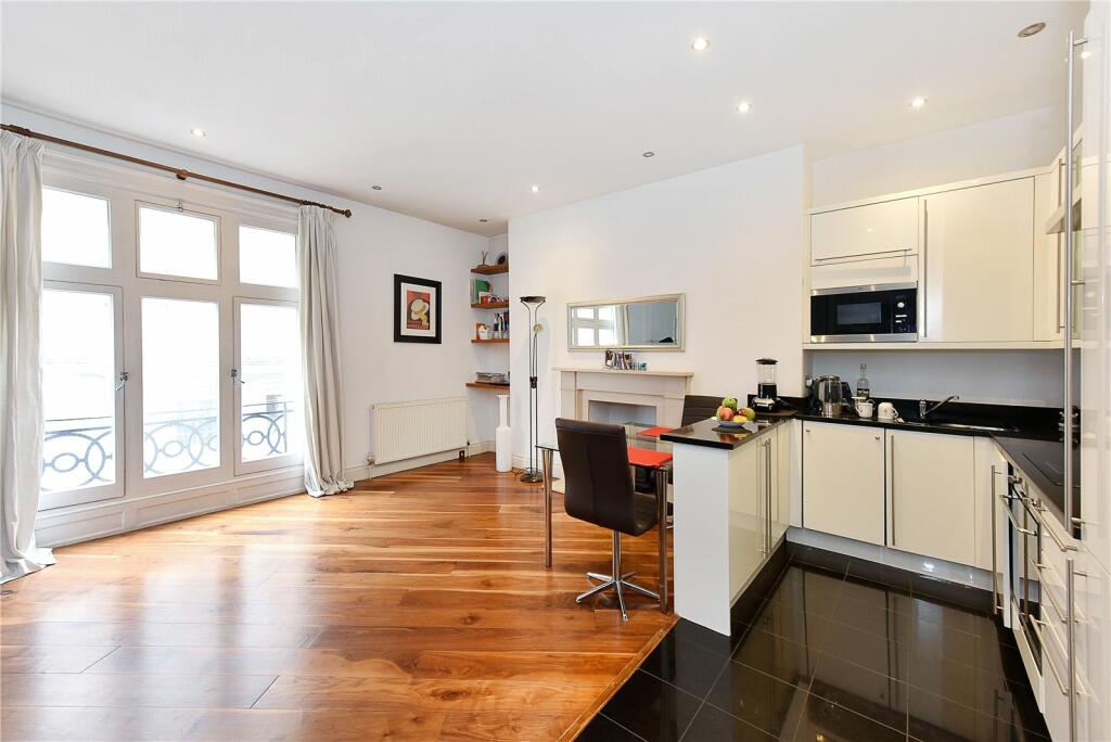 1 bedroom apartment for sale in Dunraven Street, Mayfair, London, W1K