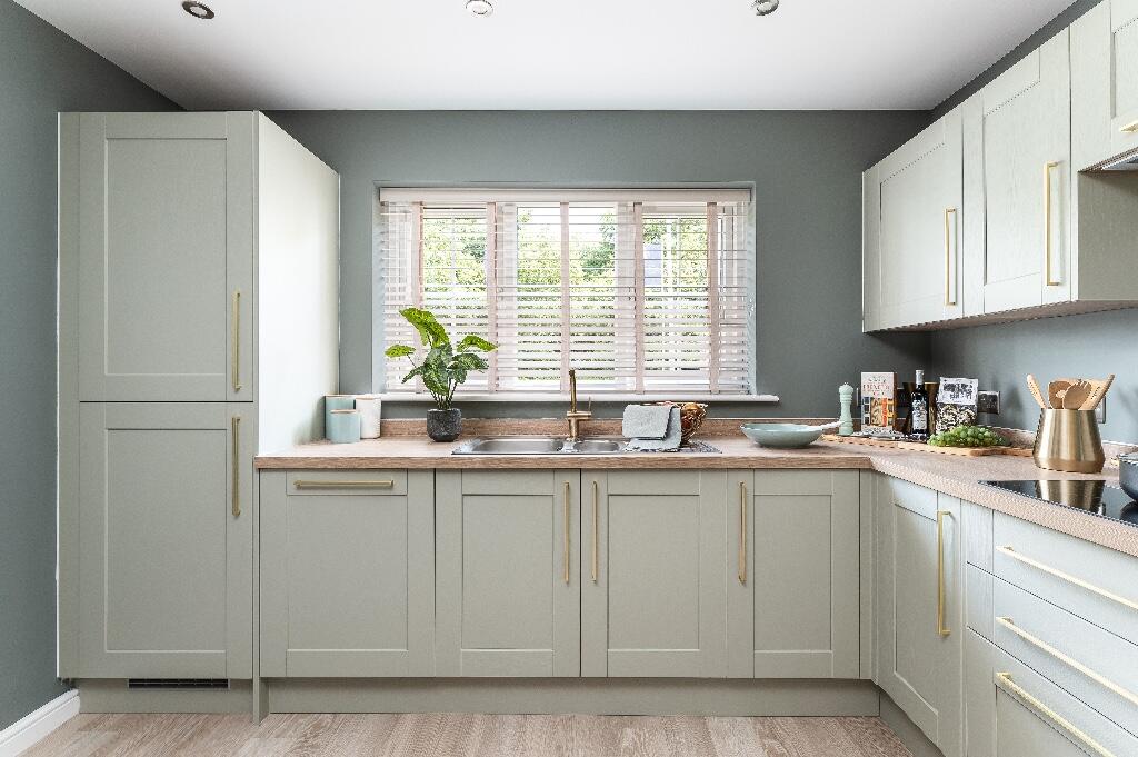 3 bedroom semidetached house for sale in Keighley Road, Silsden, West