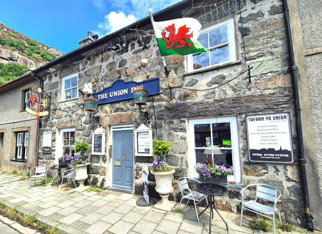 Main image of property: Market Square, LL49