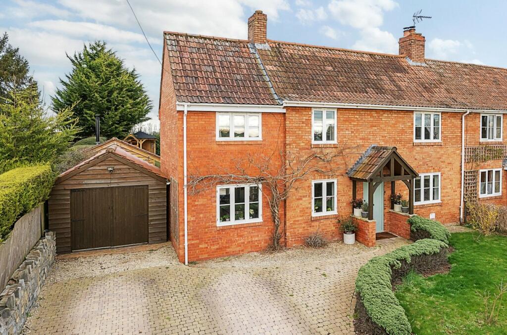 3 bedroom semidetached house for sale in Rectory Road, Staplegrove