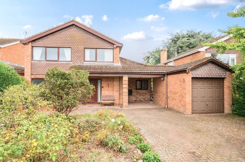 Main image of property: Stoneleigh Close, Staplegrove, Taunton, Somerset