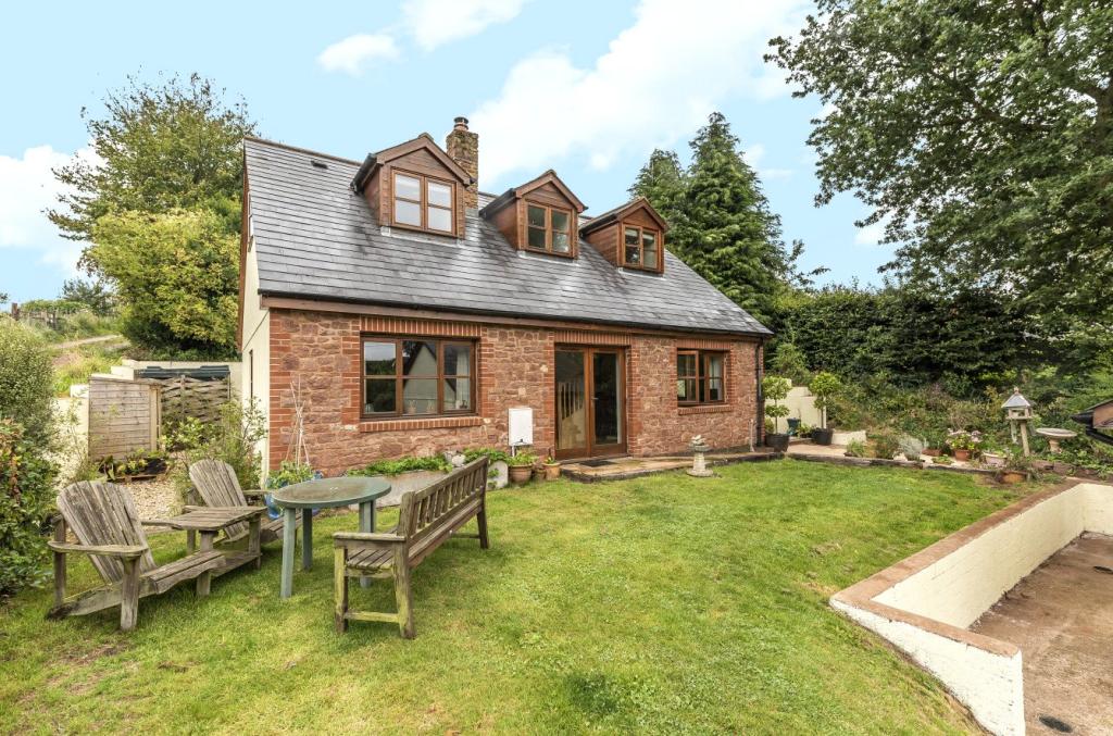 3 bedroom detached house for sale in Fitzhead, Taunton, Somerset, TA4