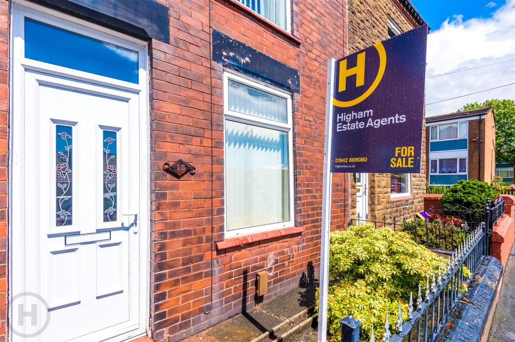 2 bedroom terraced house for sale in Lever Street, Tyldesley