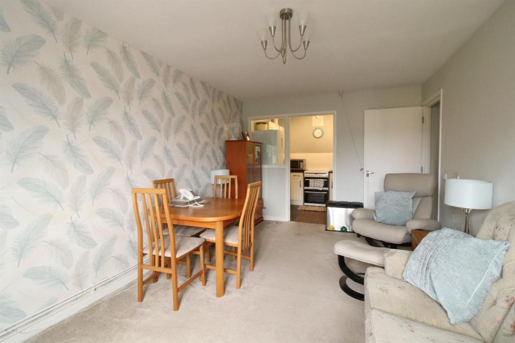 1 bedroom apartment for sale in Chippenham Court, Monmouth ...